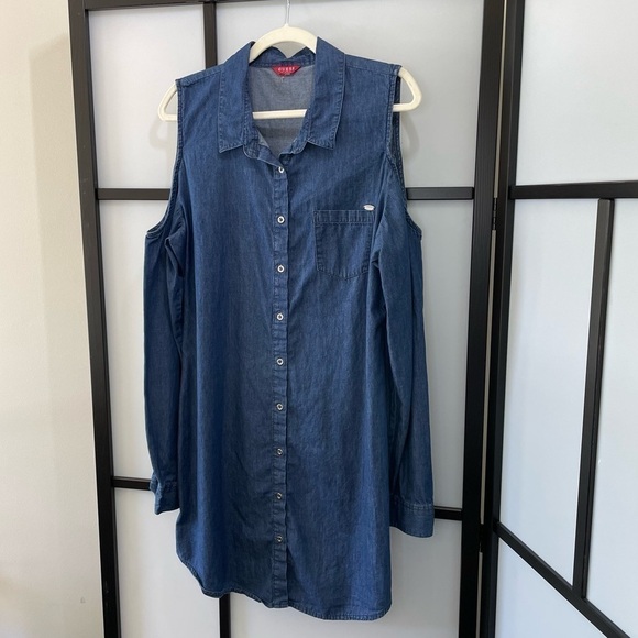 [M] Guess Women’s Cold-Shoulder Long Shoulder Button-Down Denim Style Midi Dress - Picture 2 of 7